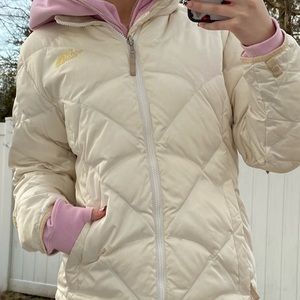 White/ cream North Face 550 puffer